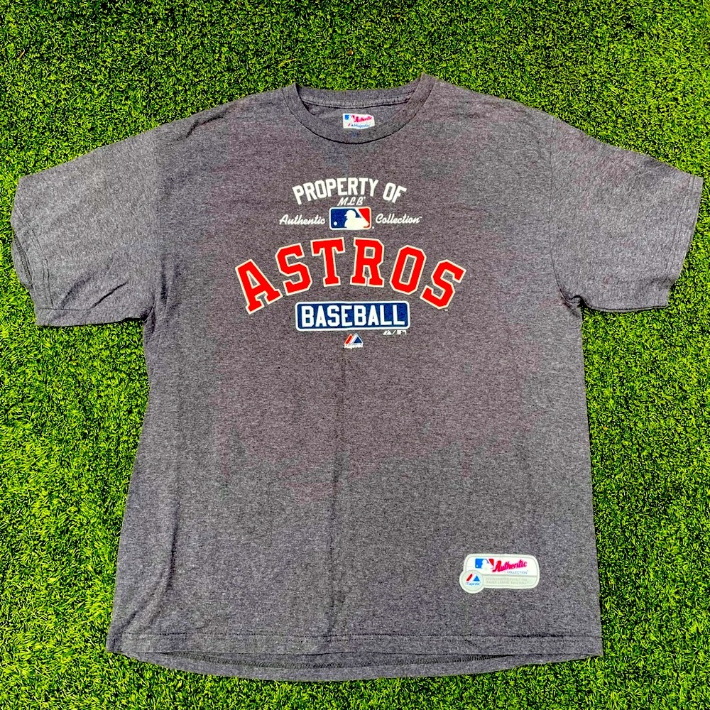 Astros t-shirt.